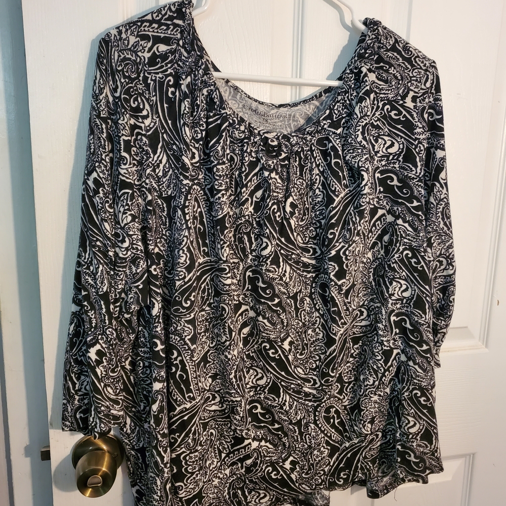 Black and White Paisley Croft & Barrow Women's Top